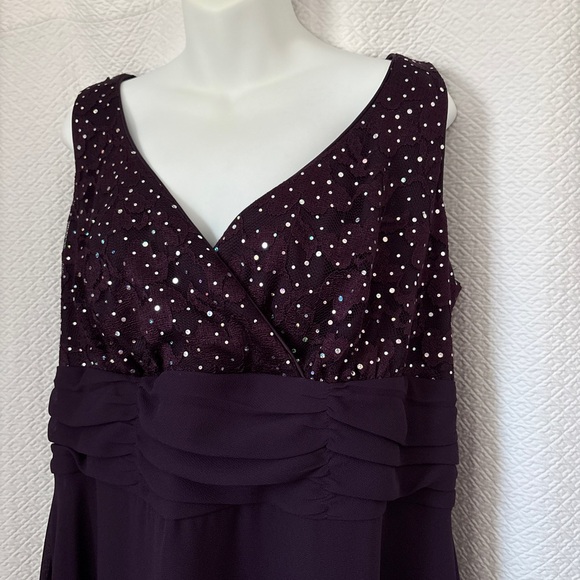 R&M Long Sleeveless Eggplant Purple Dress with Jacket size 16W 2 piece set - Picture 6 of 6